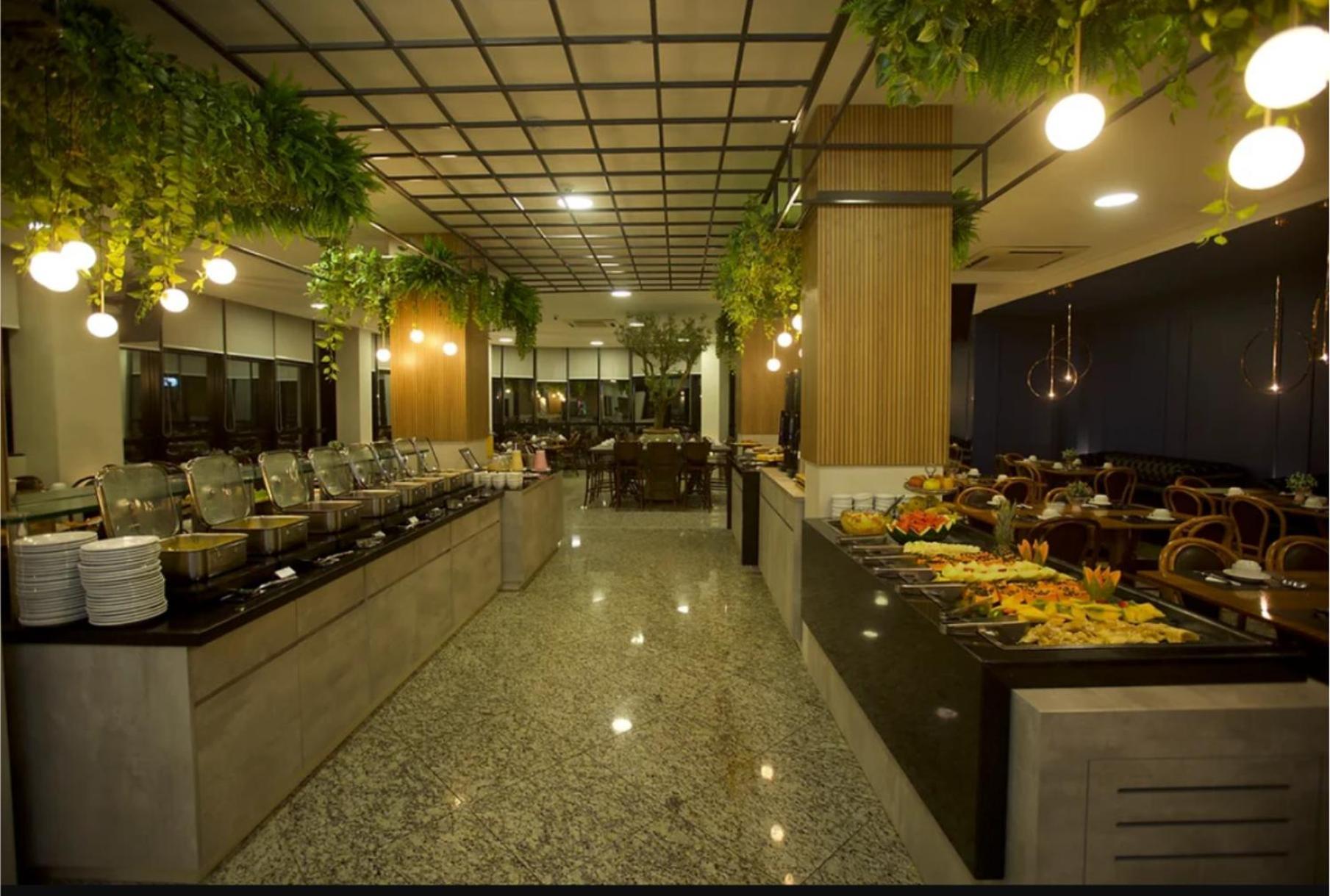 Mogano Premium Hotel - Eletroposto Chapeco Exterior photo