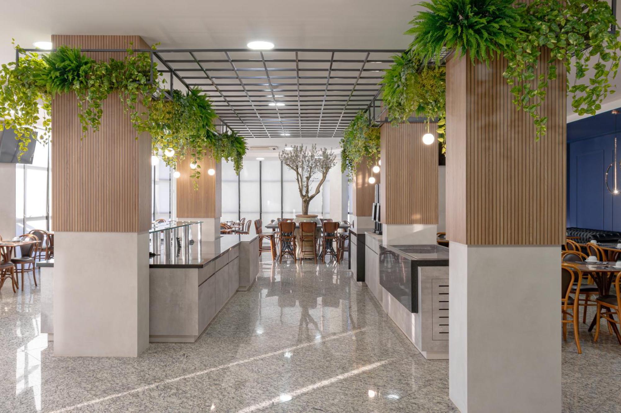 Mogano Premium Hotel - Eletroposto Chapeco Exterior photo